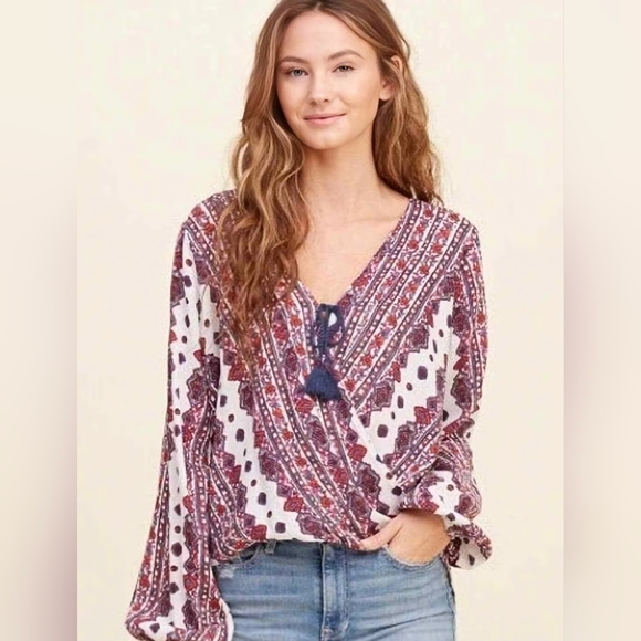 Hollister Tops - Hollister Size Small Bohemian Paisley Hi-Lo wrap Hippie Festival Top Shirt Boho